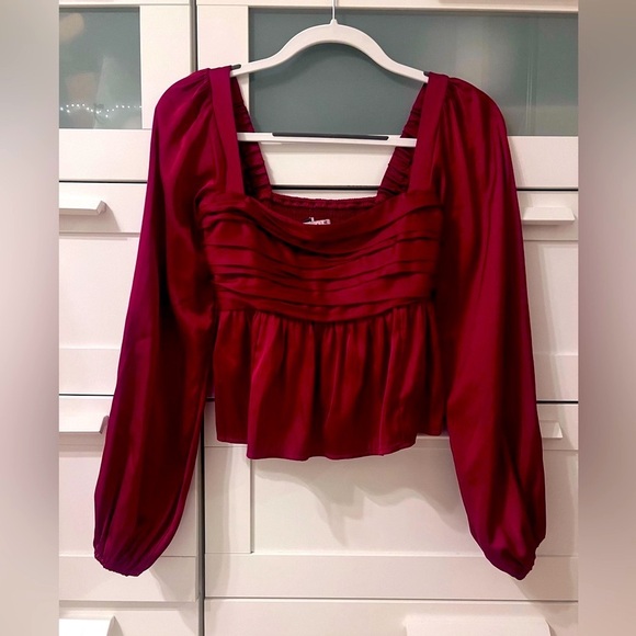 Abercrombie & Fitch Emerson Satin Long-Sleeve Top - Picture 4 of 7